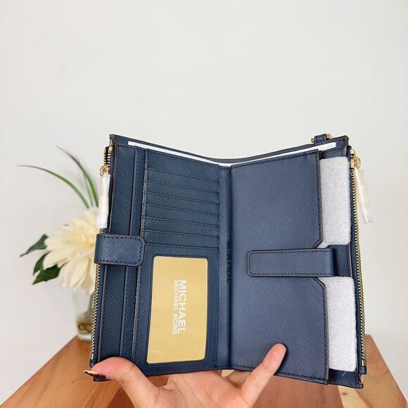 NWT Michael Kors Jet Set Travel Large Double Zip Phone Wallet Wristlet - Picture 6 of 6